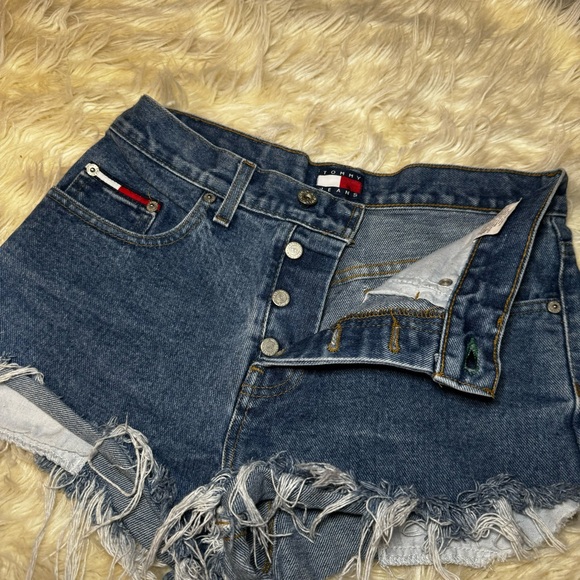 Tommy Hilfiger Shorts - Picture 1 of 6